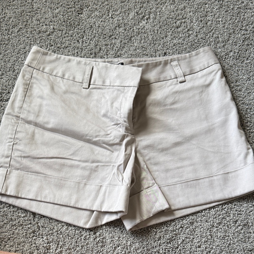 EUC Beige Express shorts